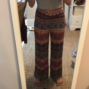 Flowy pattern pants